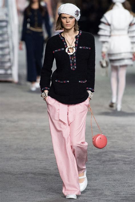 défilé chanel 2019 grand palais|Spring.